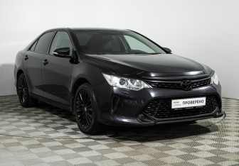 Подержанный автомобиль Toyota Camry Sedan 2016 года (3 фото)
