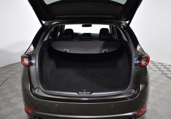 Подержанный автомобиль Mazda CX-5 2019 года (19 фото)