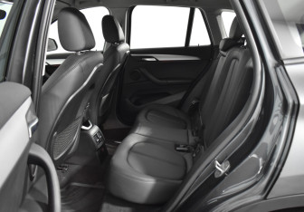 Подержанный автомобиль BMW X1 2019 года (12 фото)