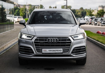 Подержанный автомобиль Audi Q5 2020 года (4 фото)
