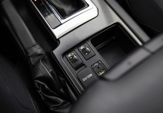 Подержанный автомобиль Toyota Land Cruiser Prado 2015 года (13 фото)