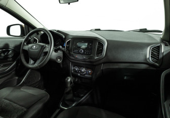 Подержанный автомобиль LADA (ВАЗ) XRAY 2018 года (9 фото)