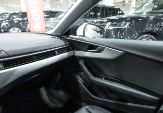 Подержанный автомобиль Audi A5 Liftback 2019 года (22 фото)