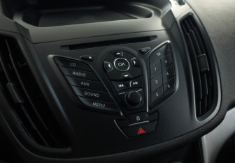 Подержанный автомобиль Ford Kuga 2016 года (13 фото)