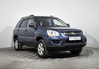 Подержанный автомобиль Kia Sportage 2009 года (3 фото)