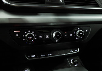 Подержанный автомобиль Audi Q5 2020 года (16 фото)