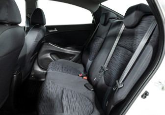 Подержанный автомобиль Hyundai Solaris Sedan 2015 года (10 фото)