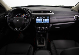Подержанный автомобиль Mitsubishi ASX 2022 года (9 фото)