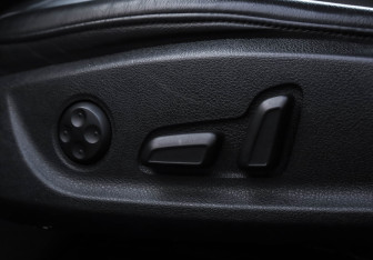 Подержанный автомобиль Audi A7 2012 года (24 фото)