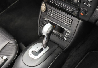 Подержанный автомобиль Porsche Boxster 2004 года (26 фото)