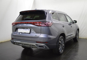 Подержанный автомобиль Chery Tiggo 8 Pro e+ 2023 года (5 фото)