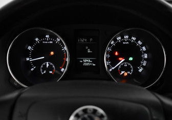 Подержанный автомобиль Skoda Yeti 2012 года (15 фото)