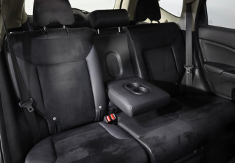 Подержанный автомобиль Honda CR-V 2016 года (23 фото)
