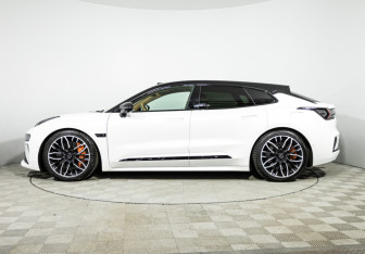 Подержанный автомобиль Zeekr 001 2024 года (8 фото)