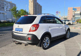 Подержанный автомобиль Opel Antara 2010 года (4 фото)