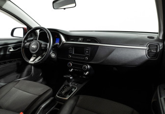 Подержанный автомобиль Kia Rio Sedan 2021 года (9 фото)