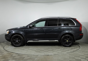 Подержанный автомобиль Volvo XC90 2012 года (8 фото)