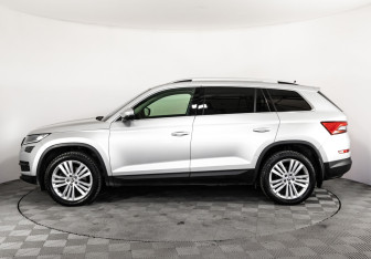Подержанный автомобиль Skoda Kodiaq 2021 года (10 фото)
