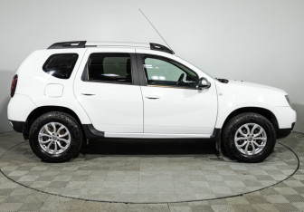 Подержанный автомобиль Renault Duster 2019 года (4 фото)
