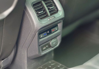 Подержанный автомобиль Volkswagen Tiguan 2019 года (17 фото)
