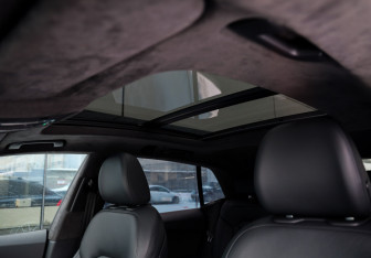 Подержанный автомобиль Audi Q8 2019 года (33 фото)