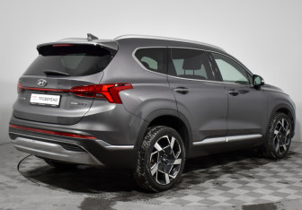 Подержанный автомобиль Hyundai Santa Fe 2021 года (5 фото)