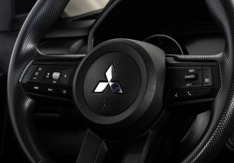 Новый Mitsubishi L200 2024 (14 фото)