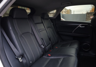 Подержанный автомобиль Lexus RX 2016 года (12 фото)