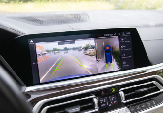 Подержанный автомобиль BMW X7 2019 года (31 фото)