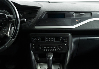 Подержанный автомобиль Citroen C5 Sedan 2011 года (14 фото)