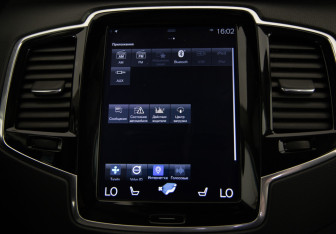 Подержанный автомобиль Volvo XC90 2016 года (20 фото)