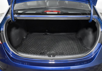 Подержанный автомобиль Hyundai Solaris Sedan 2022 года (20 фото)