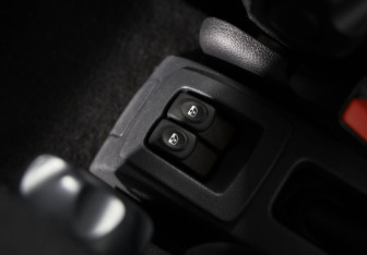 Подержанный автомобиль Renault Logan Sedan 2012 года (17 фото)