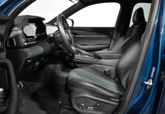 Подержанный автомобиль Geely Monjaro 2023 года (11 фото)