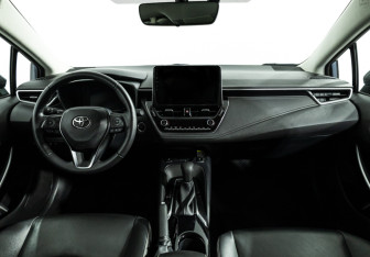 Подержанный автомобиль Toyota Corolla Sedan 2019 года (14 фото)