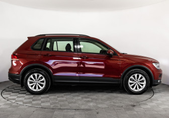 Подержанный автомобиль Volkswagen Tiguan 2020 года (4 фото)