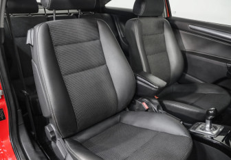 Подержанный автомобиль Opel Astra Hatchback 2007 года (18 фото)