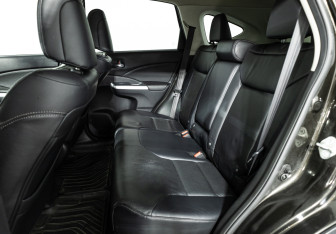 Подержанный автомобиль Honda CR-V 2015 года (10 фото)