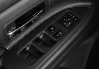 Подержанный автомобиль Mitsubishi Outlander 2014 года (24 фото)