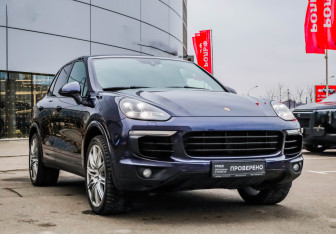 Подержанный автомобиль Porsche Cayenne 2017 года (5 фото)