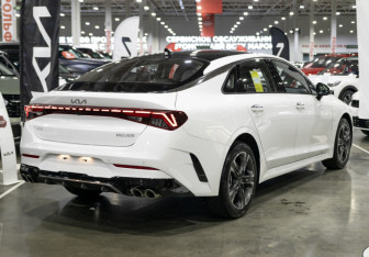 Новый Kia K5 2024 (7 фото)