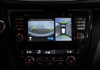 Подержанный автомобиль Nissan Qashqai 2017 года (18 фото)