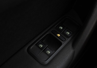 Подержанный автомобиль Skoda Yeti 2011 года (19 фото)