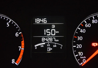 Подержанный автомобиль Volkswagen Polo Sedan 2017 года (15 фото)