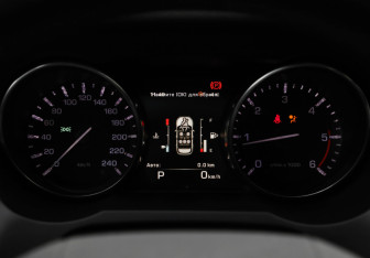 Подержанный автомобиль Land Rover Range Rover Evoque 2014 года (16 фото)