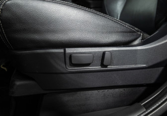 Подержанный автомобиль Mitsubishi Outlander 2014 года (20 фото)