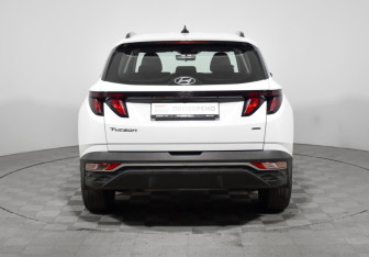 Подержанный автомобиль Hyundai Tucson 2023 года (6 фото)