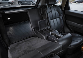 Подержанный автомобиль Land Rover Range Rover Sport 2015 года (35 фото)