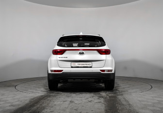 Подержанный автомобиль Kia Sportage 2017 года (6 фото)