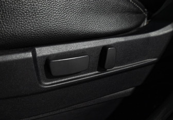 Подержанный автомобиль Mitsubishi Outlander 2014 года (16 фото)